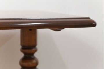 中古　カリモク　コロニアルシリーズ　ダイニングテーブル