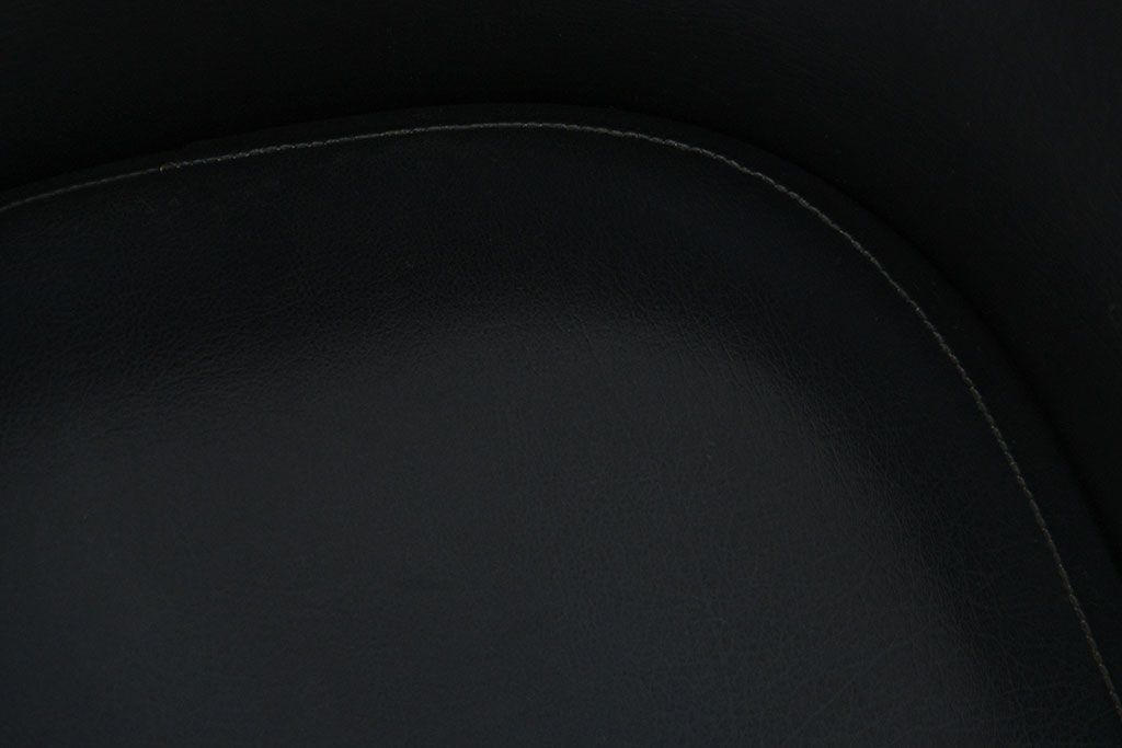 ヴィンテージ家具　1960〜70年代　レトロなデザインのビンテージキャスターチェア(椅子、イス)