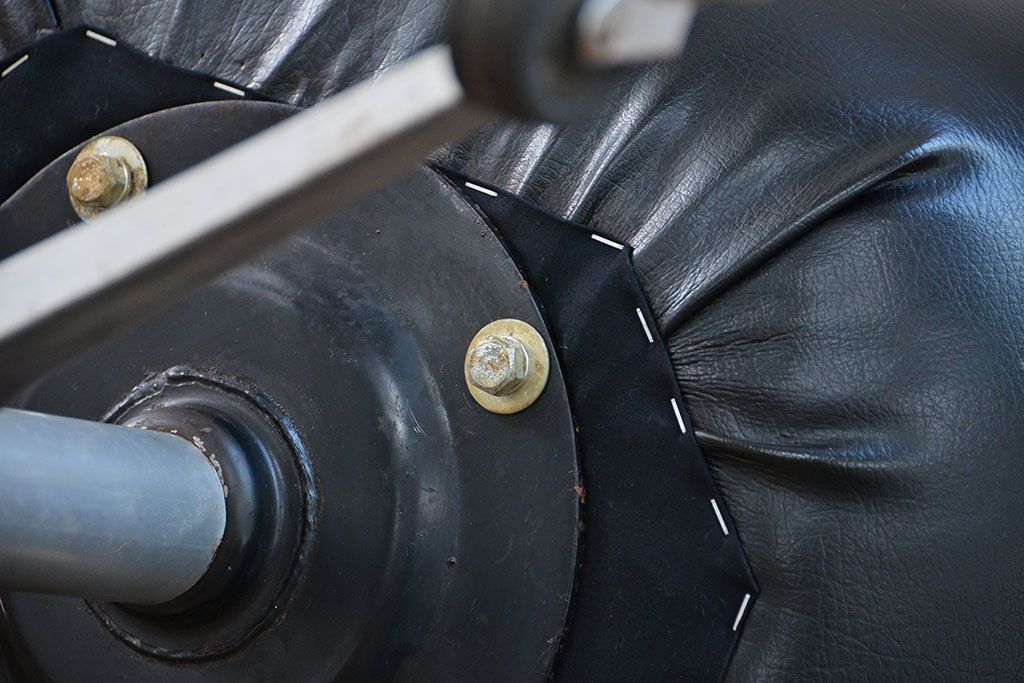 ヴィンテージ家具　1960〜70年代　レトロなデザインのビンテージキャスターチェア(椅子、イス)