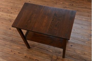 アンティーク家具　アンティーク 古い木のシンプルで上品なサイドテーブル