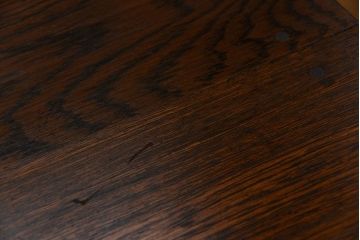 アンティーク家具　アンティーク 古い木のシンプルで上品なサイドテーブル