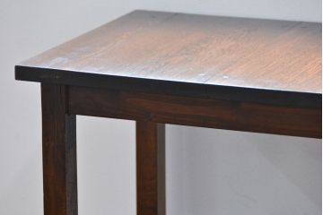 アンティーク家具　アンティーク 古い木のシンプルで上品なサイドテーブル