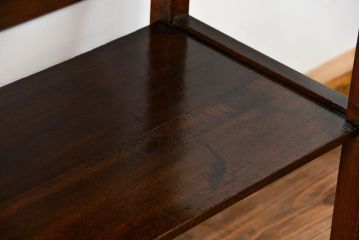 アンティーク家具　アンティーク 古い木のシンプルで上品なサイドテーブル