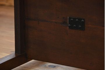 アンティーク家具　アンティーク 古い木のシンプルで上品なサイドテーブル