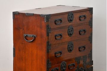 アンティーク家具　古民具・骨董 上手造り　前面欅材の五丁引き庄内小箪笥