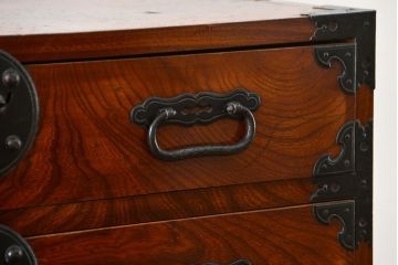 アンティーク家具　古民具・骨董 上手造り　前面欅材の五丁引き庄内小箪笥