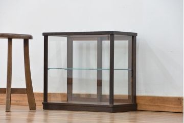アンティーク家具　アンティーク 小さな卓上ガラスケース(1) (ショーケース、飾り棚)