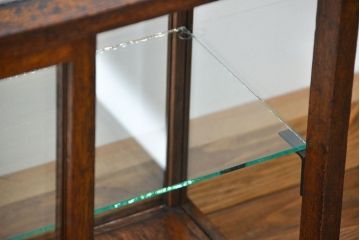 アンティーク家具　アンティーク 小さな卓上ガラスケース(1) (ショーケース、飾り棚)
