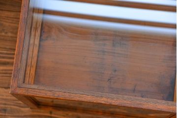 アンティーク家具　アンティーク 小さな卓上ガラスケース(2) (ショーケース、飾り棚)