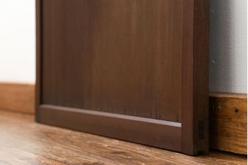 古民具・骨董 柾目の美しい上品な板戸　(引き戸)