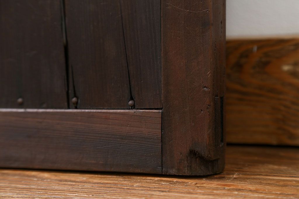 アンティーク 古い木のシンプルな扉　1枚　(ドア)