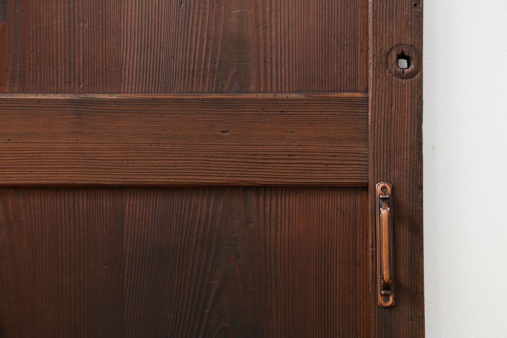 昭和レトロ シンプルで上品な扉(ドア)