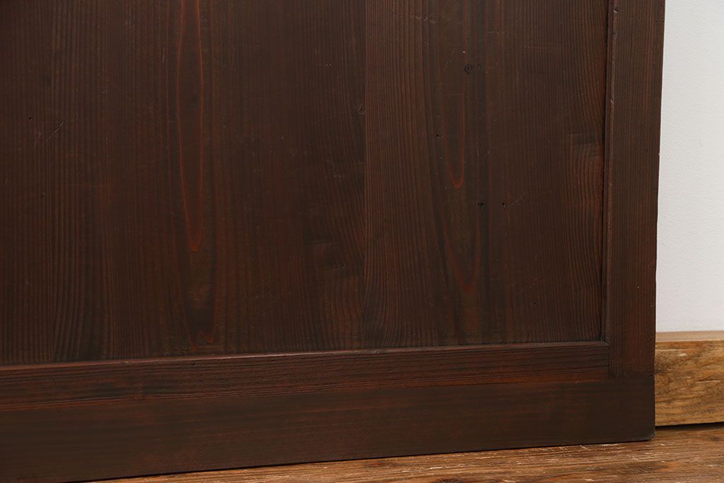 昭和レトロ シンプルで上品な扉(ドア)