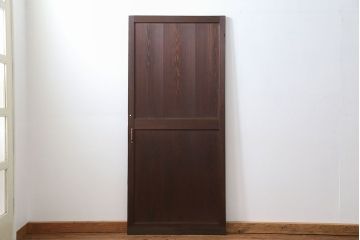 昭和レトロ シンプルで上品な扉(ドア)