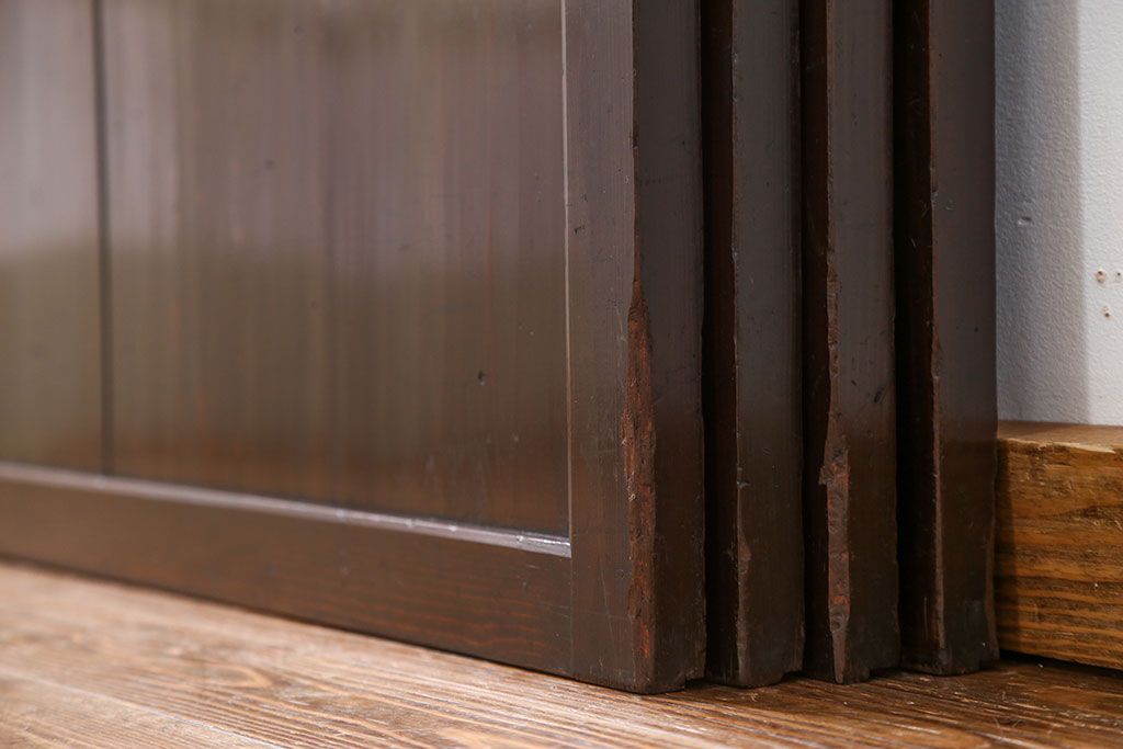 古民具・骨董 囲炉裏でいぶされた　つやのある帯戸　4枚セット　(引き戸、古民家)