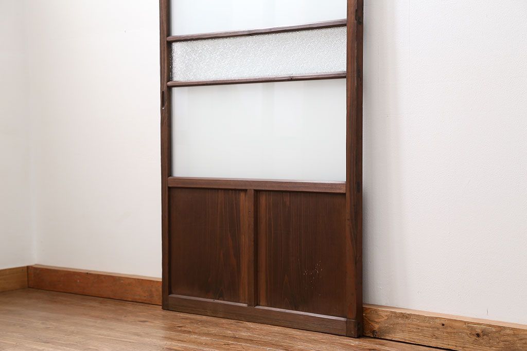 昭和レトロ ダイヤガラスとすりガラスのシンプルなガラス戸