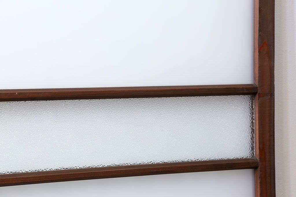 昭和レトロ ダイヤガラスとすりガラスのシンプルなガラス戸