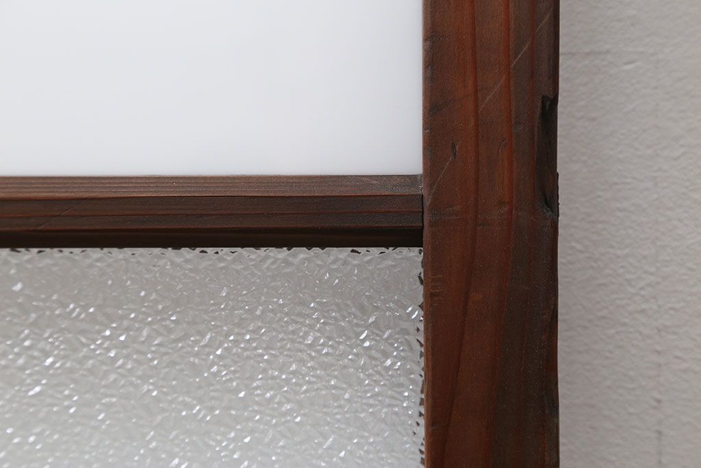 昭和レトロ ダイヤガラスとすりガラスのシンプルなガラス戸