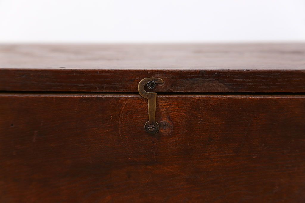 アンティーク 古い木の使い込まれた小さな収納箱