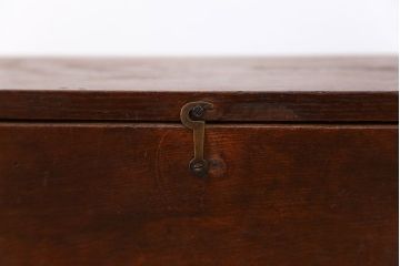 アンティーク 古い木の使い込まれた小さな収納箱