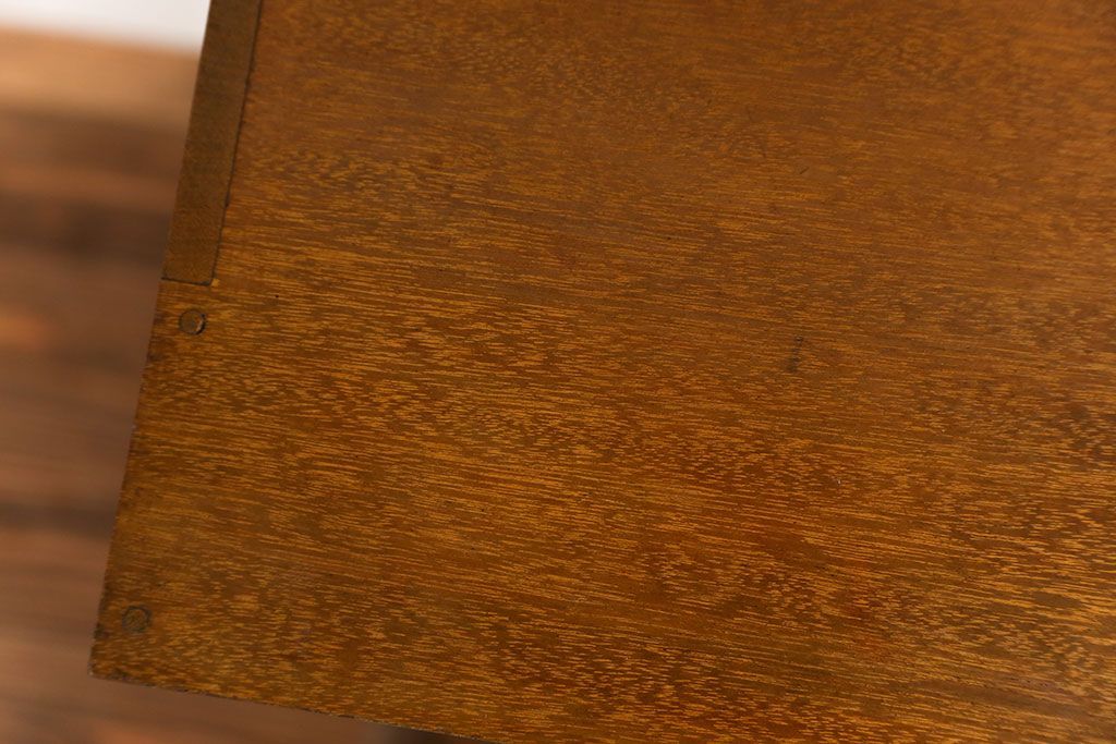 レトロ家具　昭和レトロ レトロなデザインの縦型本棚(書類棚、カルテケース)