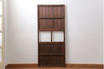 アンティーク 簡素な作りのシンプルな扉　(ドア)