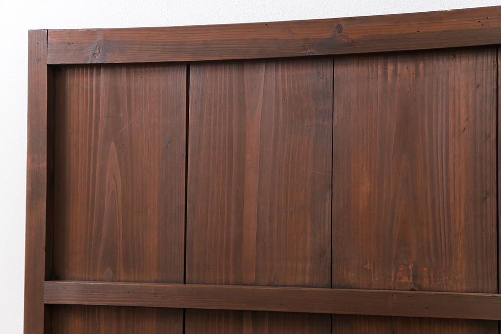 アンティーク 簡素な作りのシンプルな扉　(ドア)