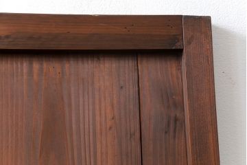 アンティーク 簡素な作りのシンプルな扉　(ドア)