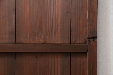 アンティーク 簡素な作りのシンプルな扉　(ドア)