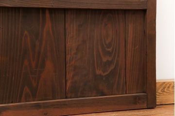 アンティーク 簡素な作りのシンプルな扉　(ドア)