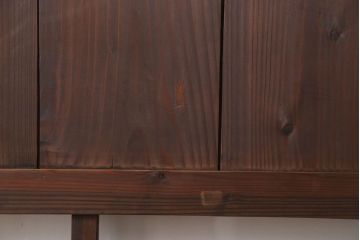 アンティーク 簡素な作りのシンプルな扉　(ドア)