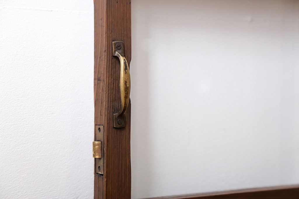 アンティーク 簡素な作りのシンプルな扉　(ドア)