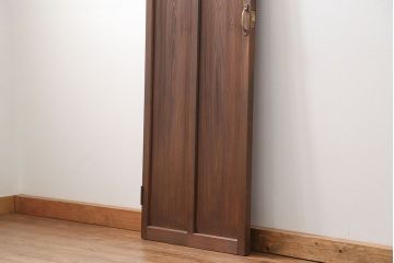 古民具・骨董 ダイヤガラス入りの上品な扉(ドア)