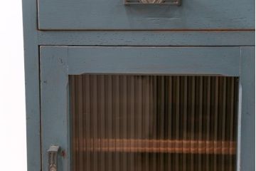 アンティーク家具　アンティークペイント モールガラス・サイドキャビネット(サイドテーブル、収納棚)