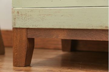 レトロ家具　昭和レトロ アンティークペイント 脚付きの12杯引き出し(チェスト、ドロワー)