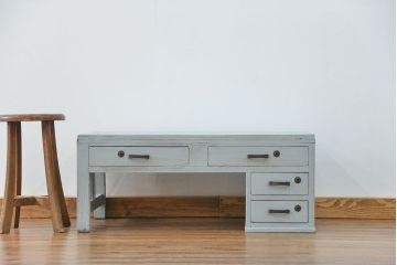 アンティーク家具　アンティークペイント 片袖机(テーブル、作業台)