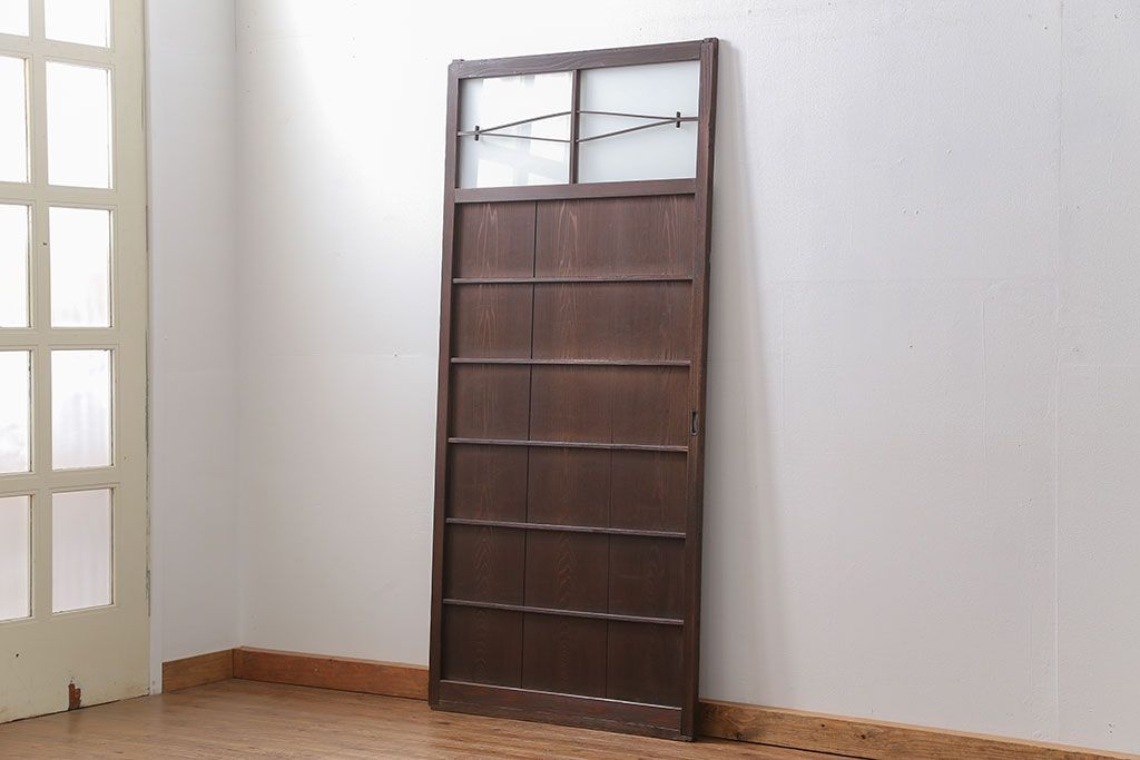 古民具・骨董 味のある横桟付きの引き戸　(ガラス戸、板戸、舞良戸)