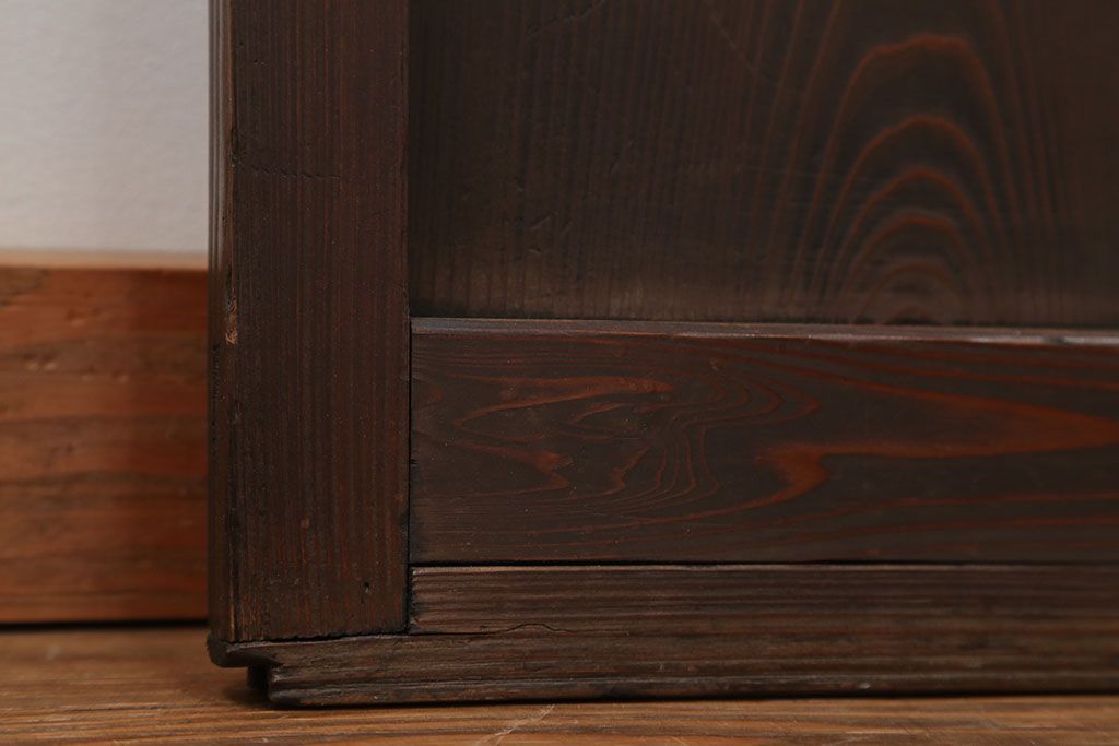 古民具・骨董 味のある横桟付きの引き戸　(ガラス戸、板戸、舞良戸)