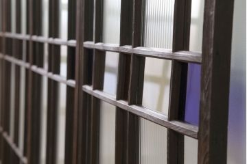 大正ロマン 古い洋館で使われていた　色ガラス引き戸　4枚セット　(ガラス戸、和風建具)