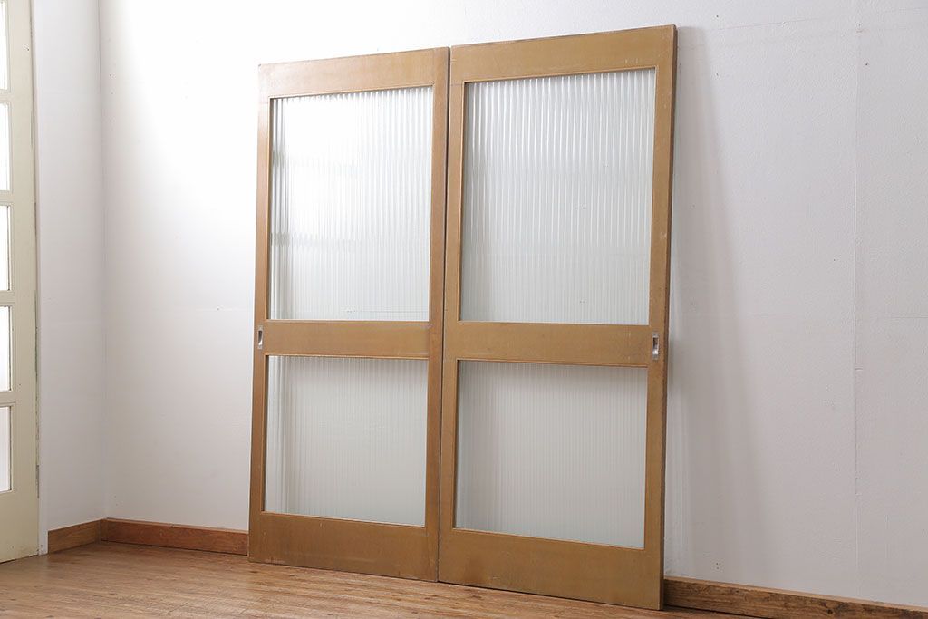 昭和レトロ 背の高いモールガラス引き戸　2枚セット　(ガラス戸)