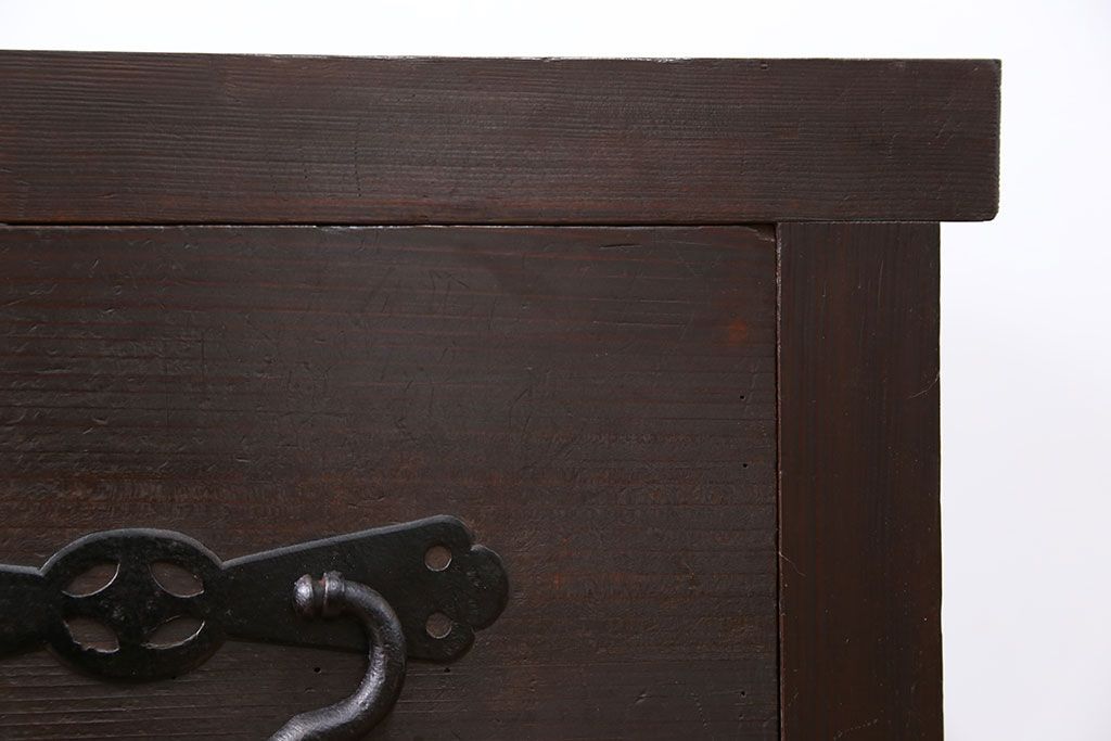 アンティーク家具　古民具・骨董 シックな収納箪笥サイドボード(水屋箪笥、帳場箪笥)