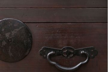 アンティーク家具　古民具・骨董 シックな収納箪笥サイドボード(水屋箪笥、帳場箪笥)