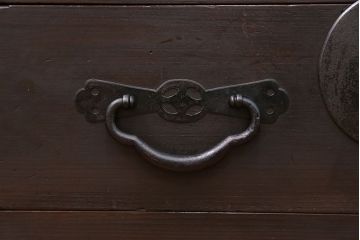 アンティーク家具　古民具・骨董 シックな収納箪笥サイドボード(水屋箪笥、帳場箪笥)