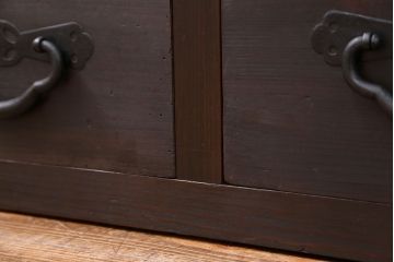 アンティーク家具　古民具・骨董 シックな収納箪笥サイドボード(水屋箪笥、帳場箪笥)