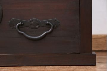 アンティーク家具　古民具・骨董 シックな収納箪笥サイドボード(水屋箪笥、帳場箪笥)