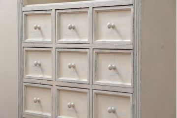 アンティーク家具　フランスアンティーク シャビーなペイントのフレンチキャビネット(2)(収納棚、飾り棚)