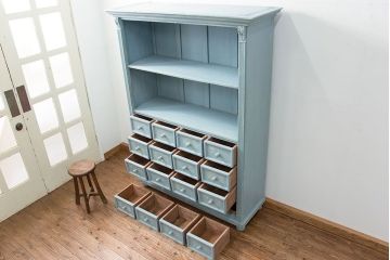 アンティーク家具 フランスアンティーク リメイク品 ペンキのはげた引き出し付きフレンチキャビネット(1)(収納棚、飾り棚)