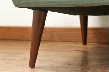 レトロ家具　昭和レトロ 1960年代 かわいいデザインのアンティークソファ