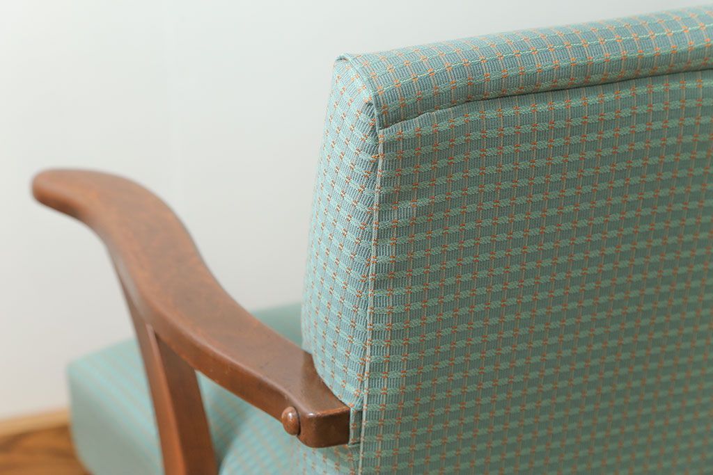 レトロ家具　昭和レトロ 1960年代 かわいいデザインのアンティークソファ