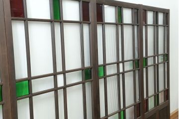 大正ロマン 古い洋館で使われていた色ガラス引き戸　4枚セット(2)(ガラス戸、和風建具)